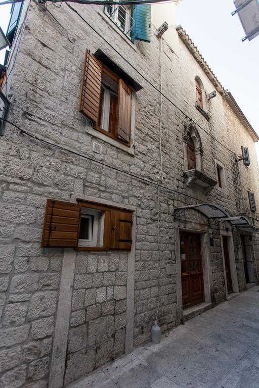 Maja Apartments Traù Esterno foto
